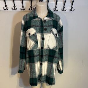Plaid Green and White Women's Shacket size meidum